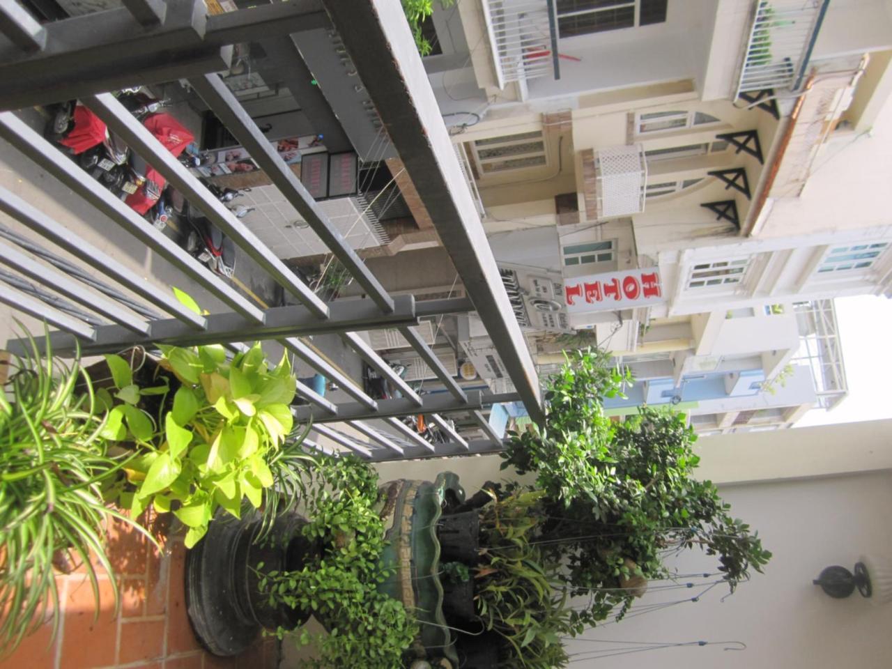 The Lily Hostel & Coffee Cidade de Ho Chi Minh Exterior foto
